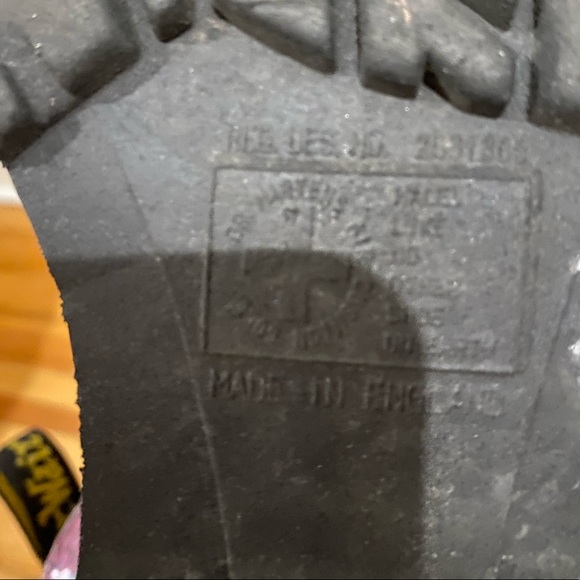 RARE Dr. Martins Made in England Pink Snakeskin boot - Picture 5 of 9